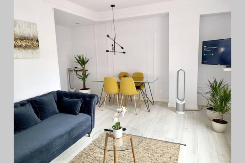 New Gorgeous Central Apartment - Beachfront - 3 Bd サン・セバスティアン エクステリア 写真