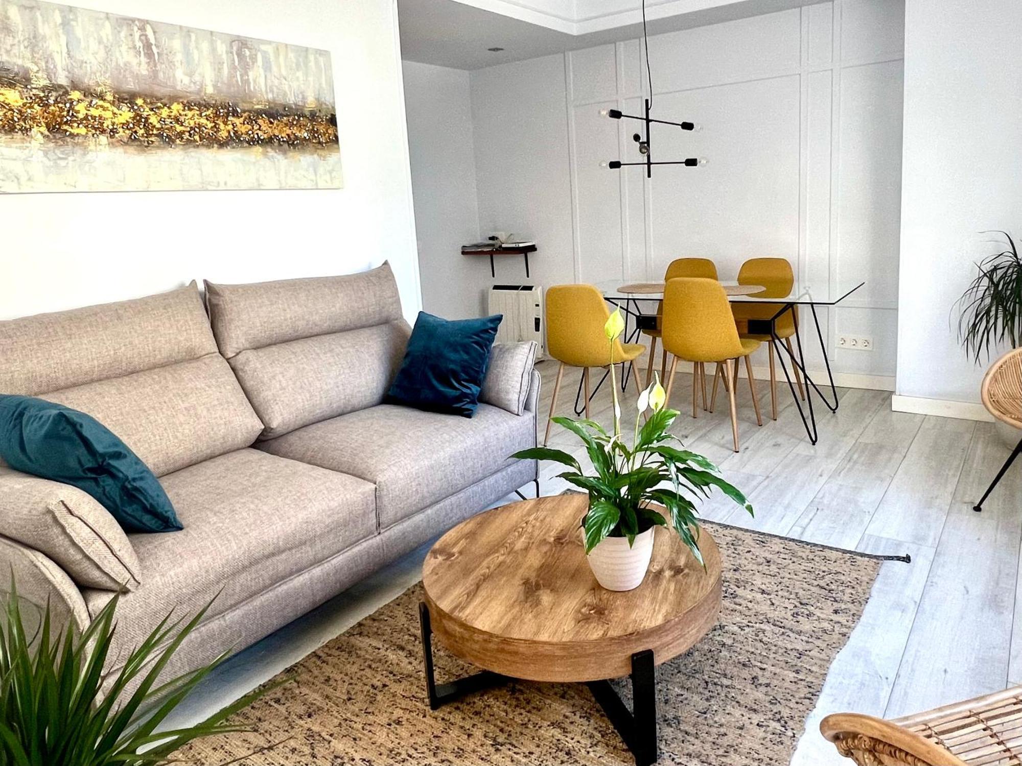 New Gorgeous Central Apartment - Beachfront - 3 Bd サン・セバスティアン エクステリア 写真